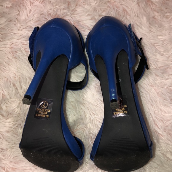 Nice heels - Picture 5 of 15